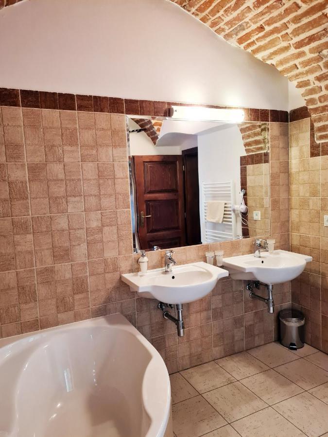 Penzion Pod Klastorom Pezinok Exterior foto